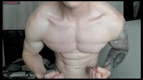 Jhonaiker online show from 01.12.26