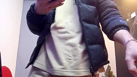 Snapshot of jhonny_thes28 chatting on 10.08.25 jhonny_thes28 online show from 10.08.25