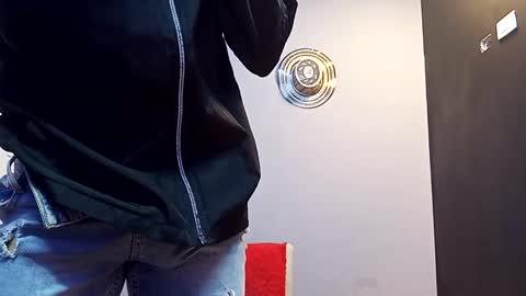 Snapshot of jhonny_thes28 chatting on 11.04.25 jhonny_thes28 online show from 11.04.25