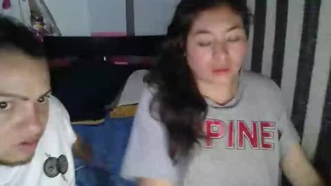 Snapshot of jhonson_laura3 chatting on 09.10.25 jonny y laura online show from 09.10.25