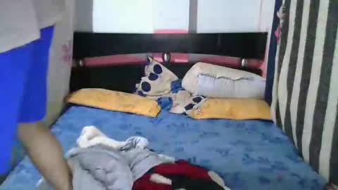 Snapshot of jhonson_laura3 chatting on 09.17.25 jonny y laura online show from 09.17.25