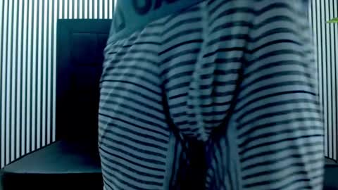 Snapshot of jhontorres018 chatting on 02.18.25 jhontorres018 online show from 02.18.25