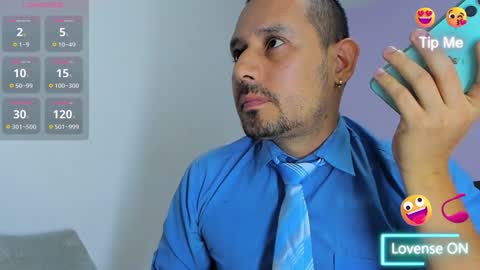 Jhony Alzate online show from 12.15.24
