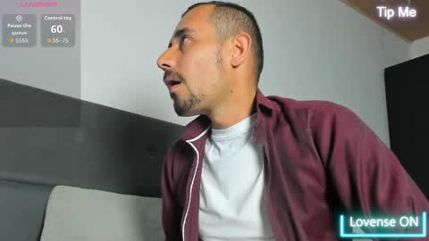 Snapshot of jhonyalzate chatting on 06.05.26 Jhony Alzate online show from 06.05.26