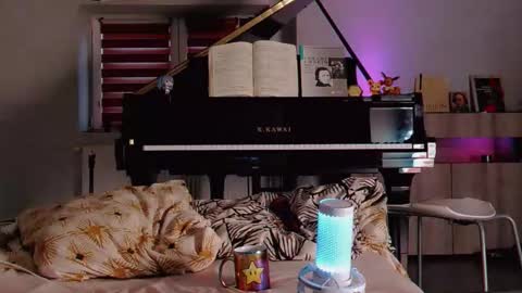 Snapshot of jhopeftw chatting on 02.22.26 Anya online show from 02.22.26