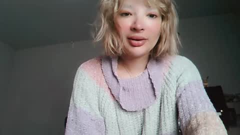 Snapshot of jhopeftw chatting on 02.28.26 Anya online show from 02.28.26