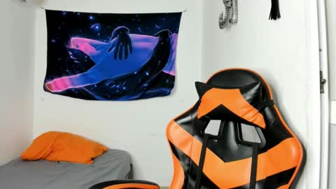 jhosep_hamilton online show from 10.12.25