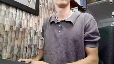 Snapshot of jhosuamoore chatting on 10.26.25 Jhosuamoore online show from 10.26.25