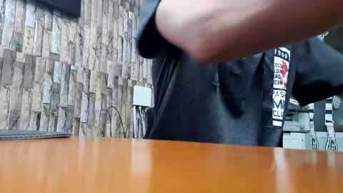 Snapshot of jhosuamoore chatting on 10.29.25 Jhosuamoore online show from 10.29.25