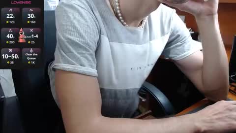 Snapshot of jhosuamoore2 chatting on 10.03.25 jhosuamoore2 online show from 10.03.25