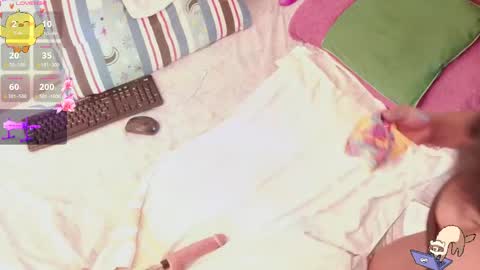 Snapshot of jhoxy_m chatting on 06.05.26 Hello iam hoxy ready to get wet online show from 06.05.26