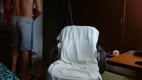 Snapshot of jhulian08 chatting on 11.15.25 julian online show from 11.15.25