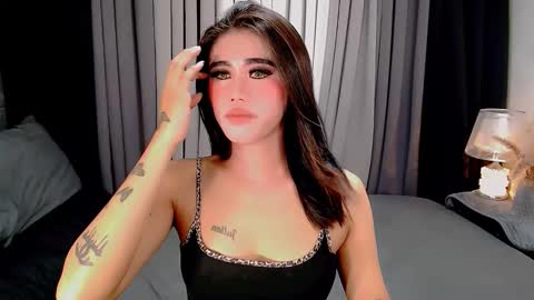 jhuliana_and_charles_room online show from 11.26.25