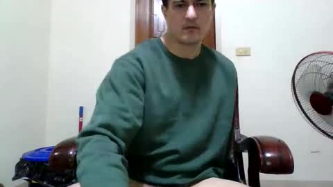 Snapshot of jhwozy chatting on 12.14.24 jhwozy online show from 12.14.24