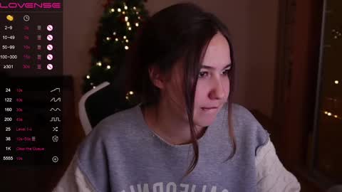 jia_lisaa online show from 01.04.25