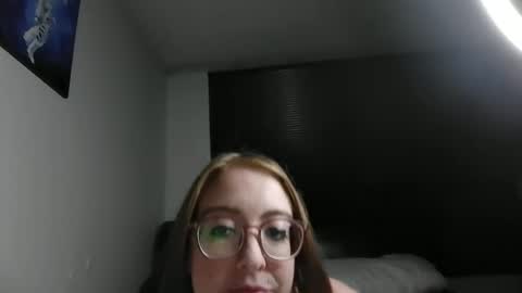 Snapshot of jilliangiselle chatting on 05.05.26 jilliangiselle online show from 05.05.26