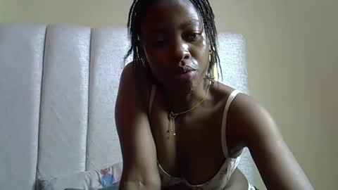 Snapshot of jilly_venus chatting on 10.10.25 Jill online show from 10.10.25