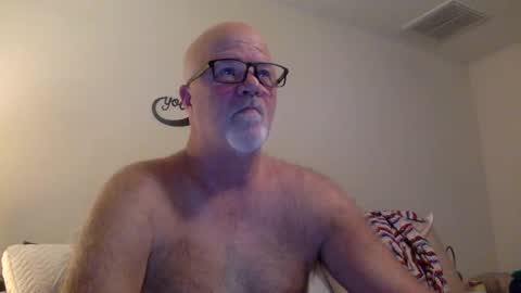 Snapshot of jimandtiff chatting on 11.17.25 JimandTiff online show from 11.17.25