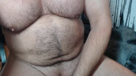 Snapshot of jimbeefbear chatting on 10.04.25 Jim online show from 10.04.25