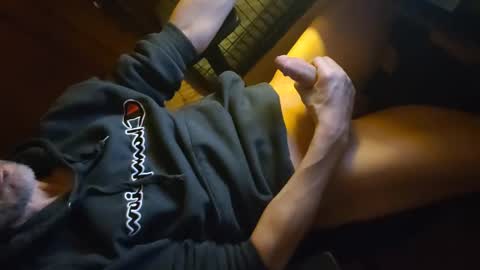 Snapshot of jimengolez chatting on 01.08.25 jimengolez online show from 01.08.25