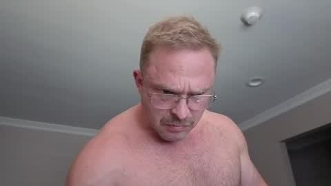 Snapshot of jimisagem chatting on 03.26.26 TravelingMassageGuy online show from 03.26.26