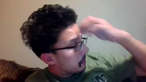 Snapshot of jimmac98 chatting on 01.04.25 james online show from 01.04.25