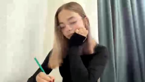 Snapshot of jimmiesobczynski chatting on 10.17.25 Steff online show from 10.17.25