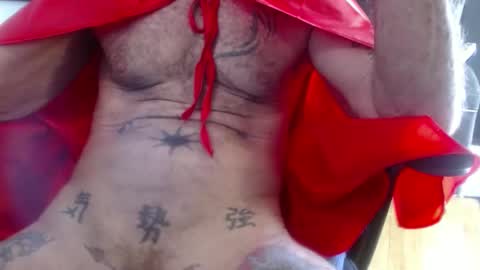 Snapshot of jimshard7x6 chatting on 10.19.25 cock model bathing suit model online show from 10.19.25