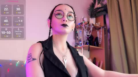 Jinhee Noir online show from 12.13.25