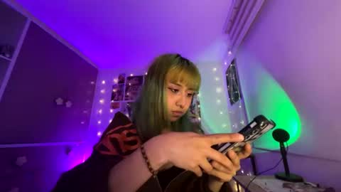 Minaa  online show from 07.01.26