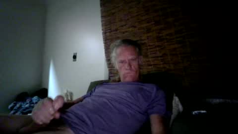 Snapshot of jizzmitten5 chatting on 06.22.26 jizzmitten5 online show from 06.22.26