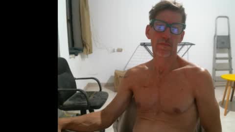 Snapshot of jlmbud chatting on 02.15.25 jlmbud online show from 02.15.25