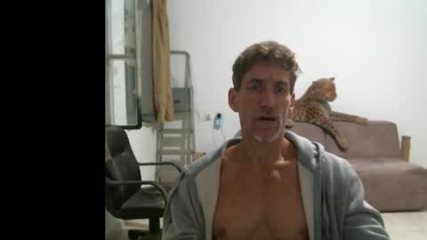 Snapshot of jlmbud chatting on 10.29.25 jlmbud online show from 10.29.25