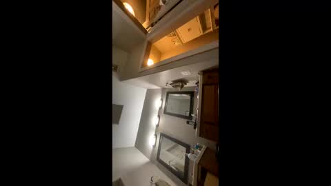 Snapshot of jlovindemsm chatting on 10.12.25 Jimmy online show from 10.12.25