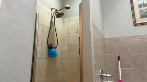 Snapshot of jlovindemsm chatting on 10.24.25 Jimmy online show from 10.24.25