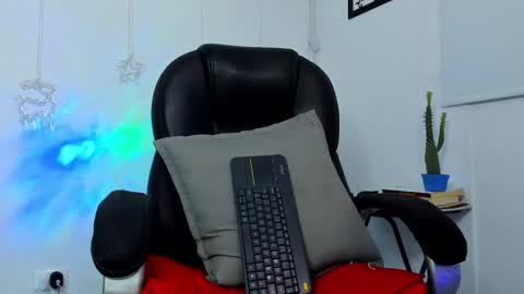 IGJmortton online show from 12.14.25