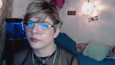 Snapshot of jnick_21 chatting on 02.19.25 Nick online show from 02.19.25