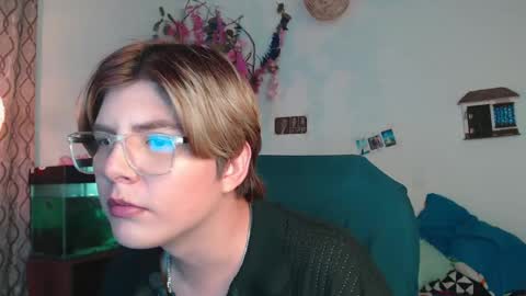 Snapshot of jnick_21 chatting on 03.12.25 Nick online show from 03.12.25