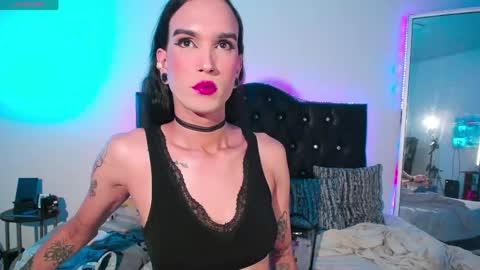 Joa Isaza     online show from 03.24.26