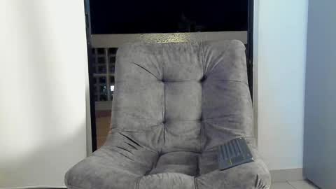 Snapshot of joan_saenz chatting on 01.19.25 JOAN SAENZ online show from 01.19.25