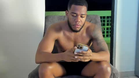 Snapshot of joan_saenz chatting on 01.20.25 JOAN SAENZ online show from 01.20.25