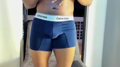 Snapshot of joan_saenz chatting on 01.22.25 JOAN SAENZ online show from 01.22.25