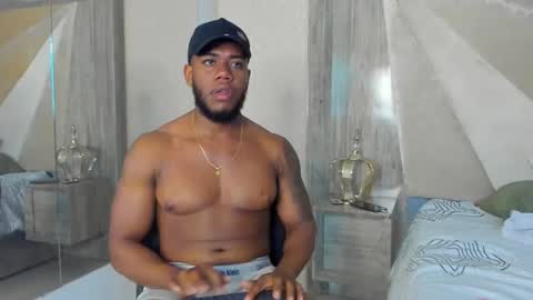 Snapshot of joan_saenz chatting on 01.26.25 JOAN SAENZ online show from 01.26.25