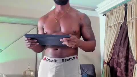 Snapshot of joan_saenz chatting on 02.17.25 JOAN SAENZ online show from 02.17.25