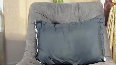 Snapshot of joan_saenz chatting on 02.27.25 JOAN SAENZ online show from 02.27.25