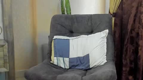 Snapshot of joan_saenz chatting on 03.07.25 JOAN SAENZ online show from 03.07.25