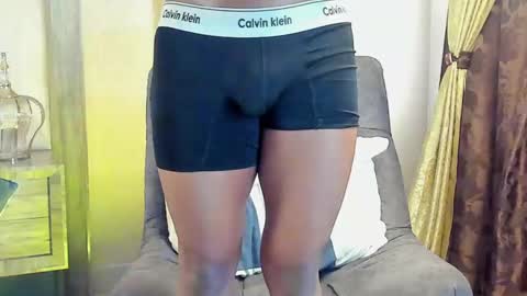 Snapshot of joan_saenz chatting on 03.09.25 JOAN SAENZ online show from 03.09.25