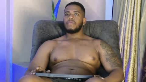 Snapshot of joan_saenz chatting on 09.17.25 JOAN SAENZ online show from 09.17.25