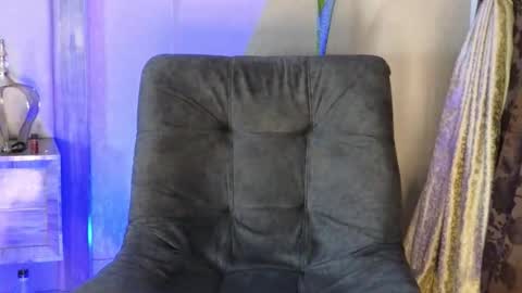 Snapshot of joan_saenz chatting on 11.04.25 JOAN SAENZ online show from 11.04.25