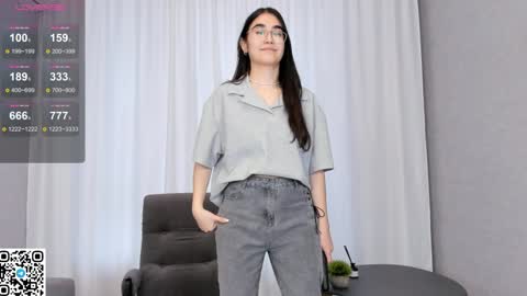 Mia online show from 01.04.25